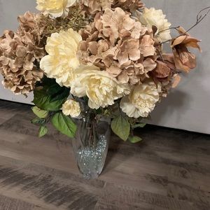 Gorgeous custom floral arrangement!